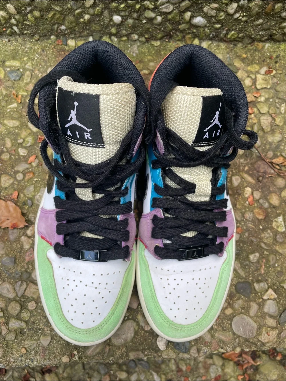 Nike Air Jordan 1 Mid SE ‘lightbulb’ Size 6.5